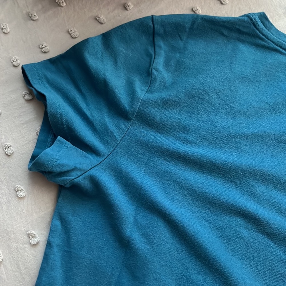 Blue - Picture 3 of 6